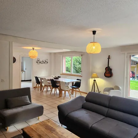 Casa vacanze La Joly - *